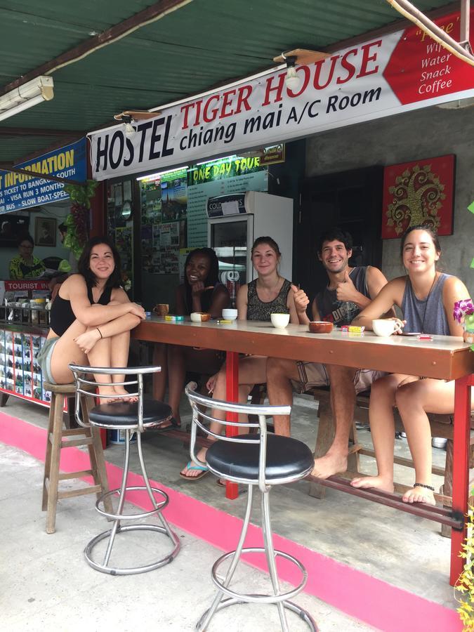 Tiger House Hostel (Adults Only) Chiang Mai Extérieur photo
